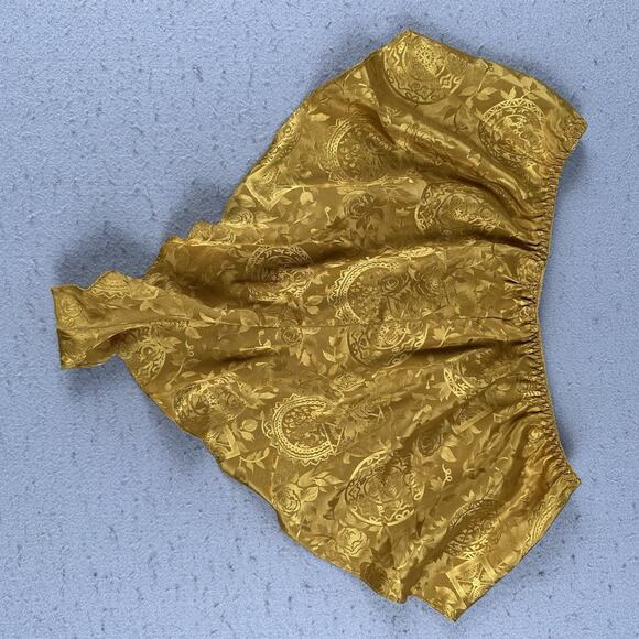 Vintage Victoria’s Secret Gold Jacquard Flutter Floral Satin Panties Shorts M‎ - Picture 8 of 16